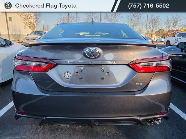 Used 2023 Toyota Camry SE w/ Cold Weather Package image 5