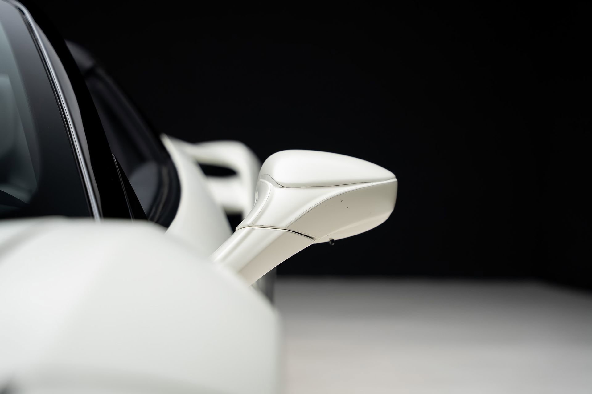 Used 2016 Ferrari 488 Spider RWD image 18