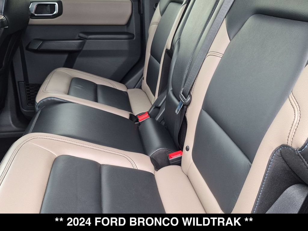 Used 2024 Ford Bronco Wildtrak AWD/4WD image 3