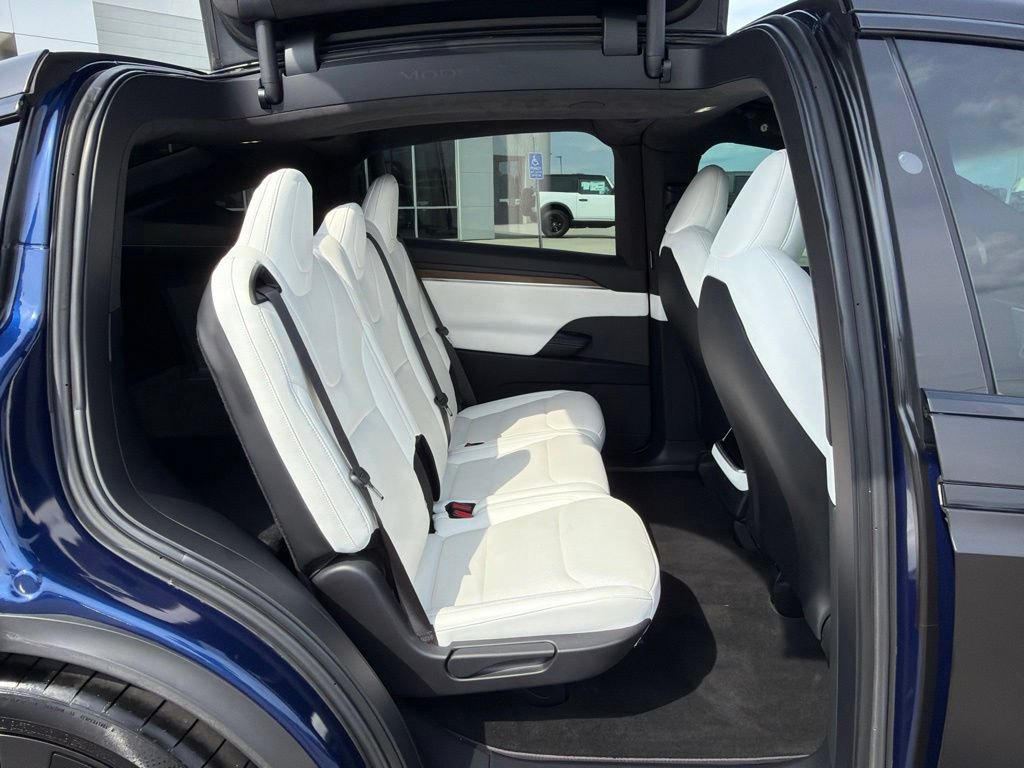 Used 2022 Tesla Model X AWD/4WD image 17