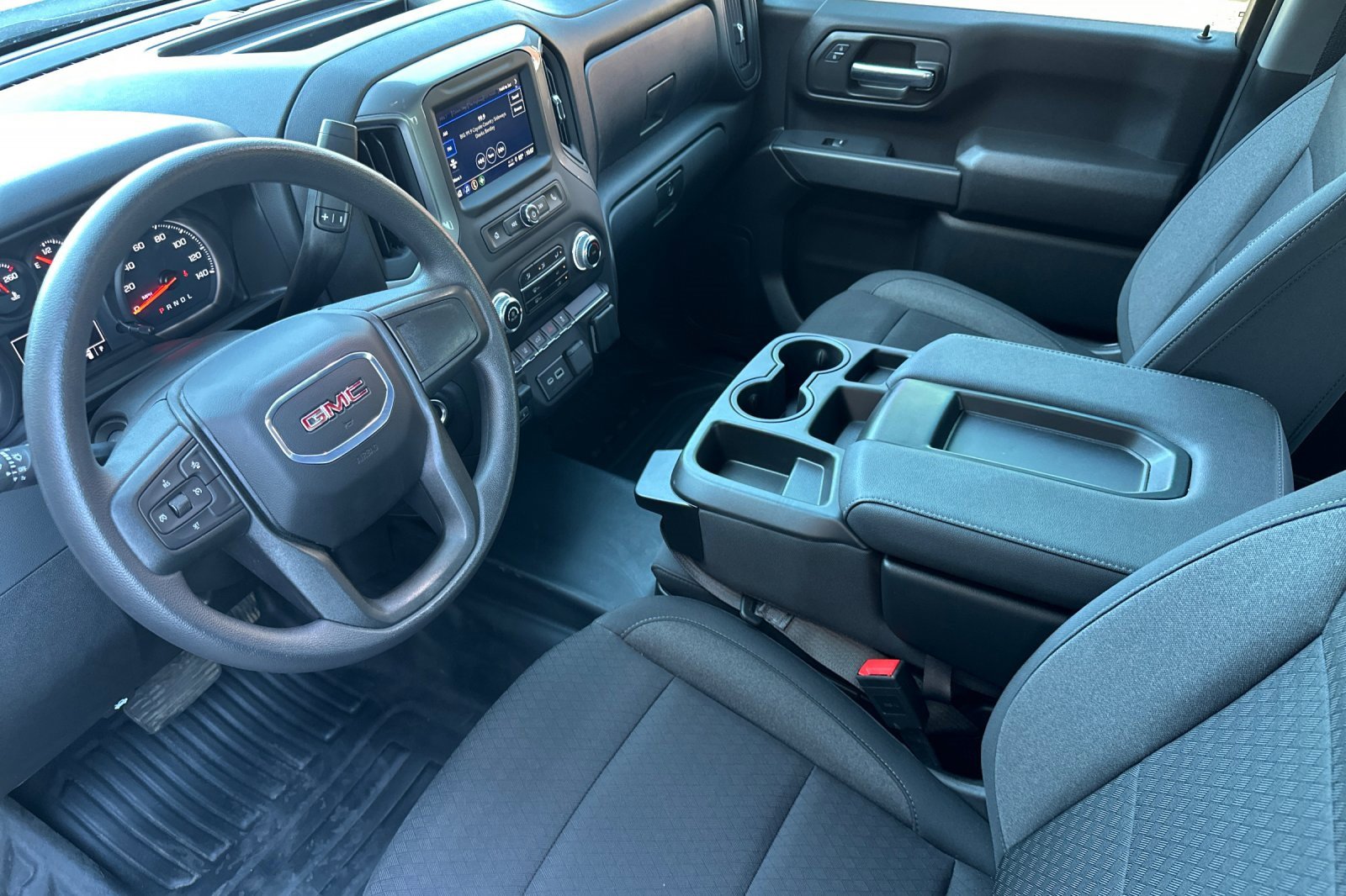 Used 2024 GMC Sierra 2500 Pro image 9