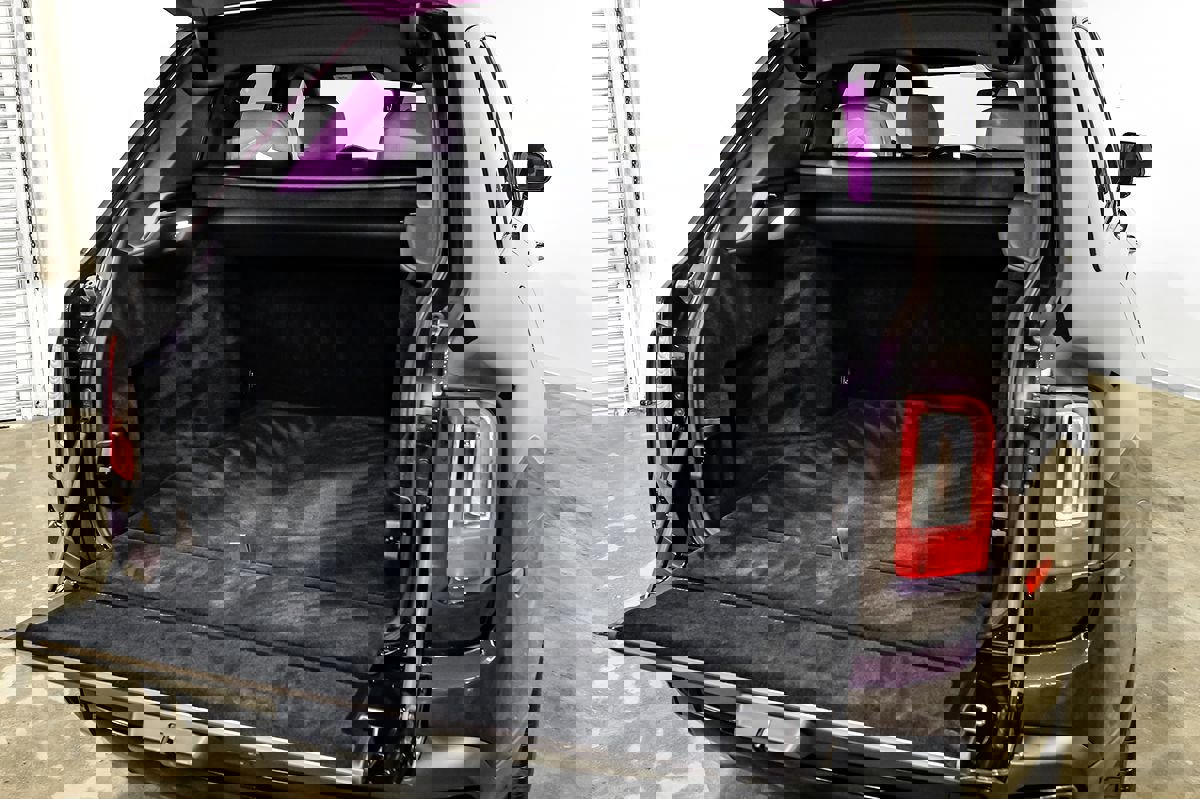 Used 2023 Rolls-Royce Cullinan Black Badge w/ Dark Exterior Package image 63