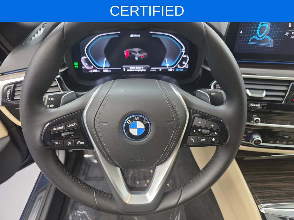 Certified 2023 BMW 530e w/ Premium Package RWD image 18