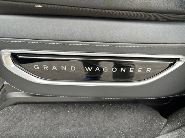 Used 2024 Jeep Grand Wagoneer L 4WD image 11