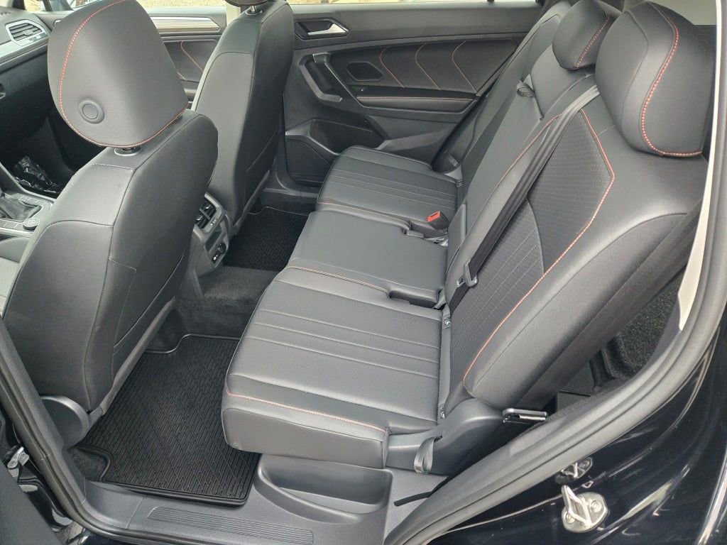 Used 2024 Volkswagen Tiguan Wolfsburg Edition image 23