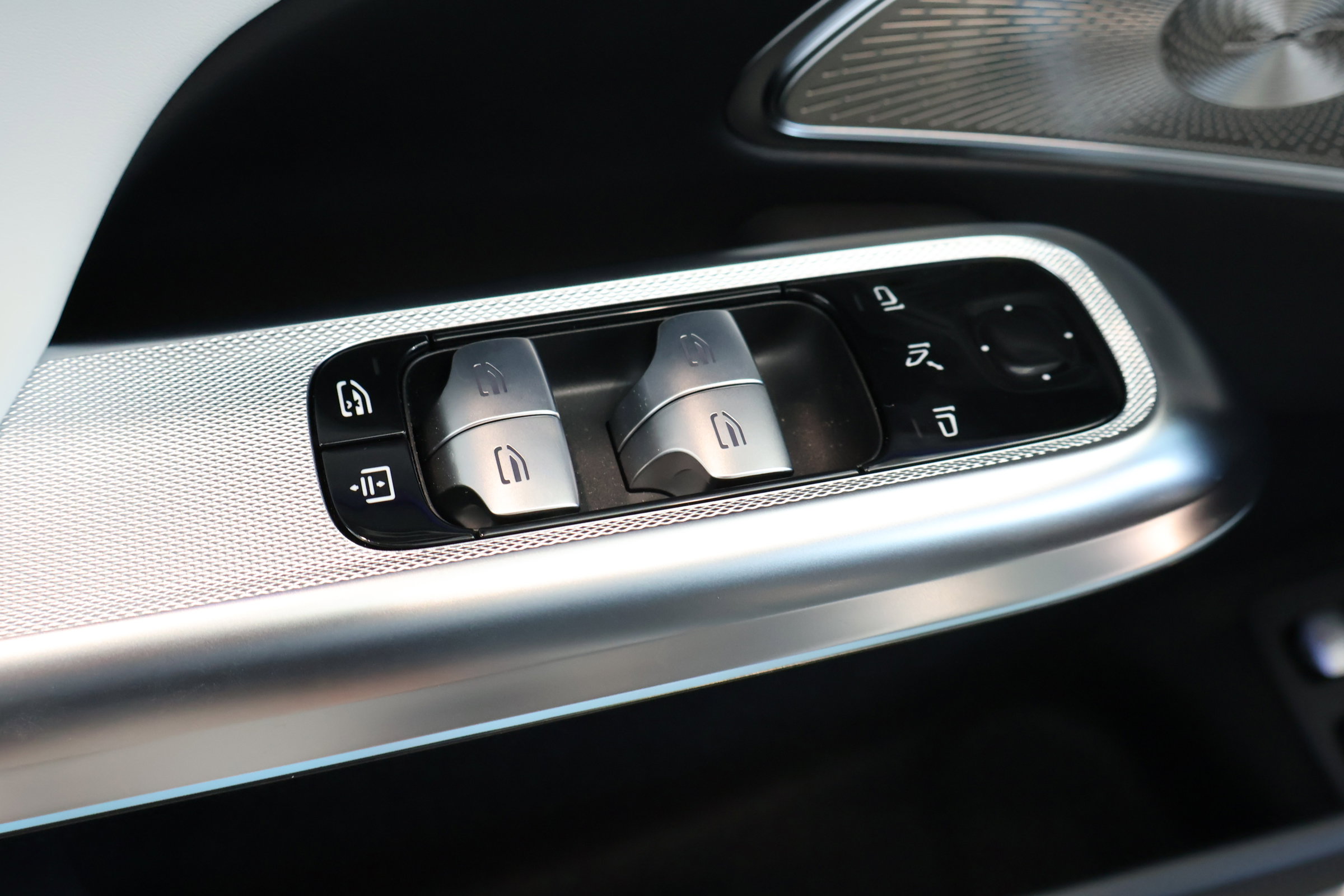 New 2026 Mercedes-Benz E 53 AMG e 4MATIC Sedan image 11