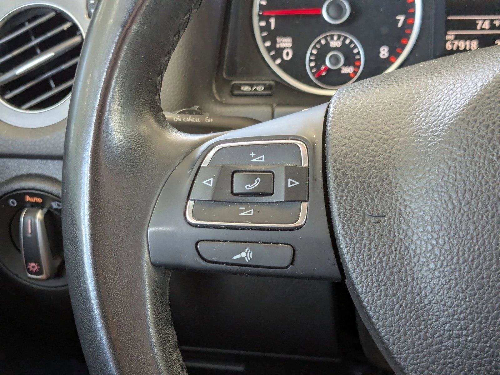 Used 2017 Volkswagen Tiguan S FWD image 4