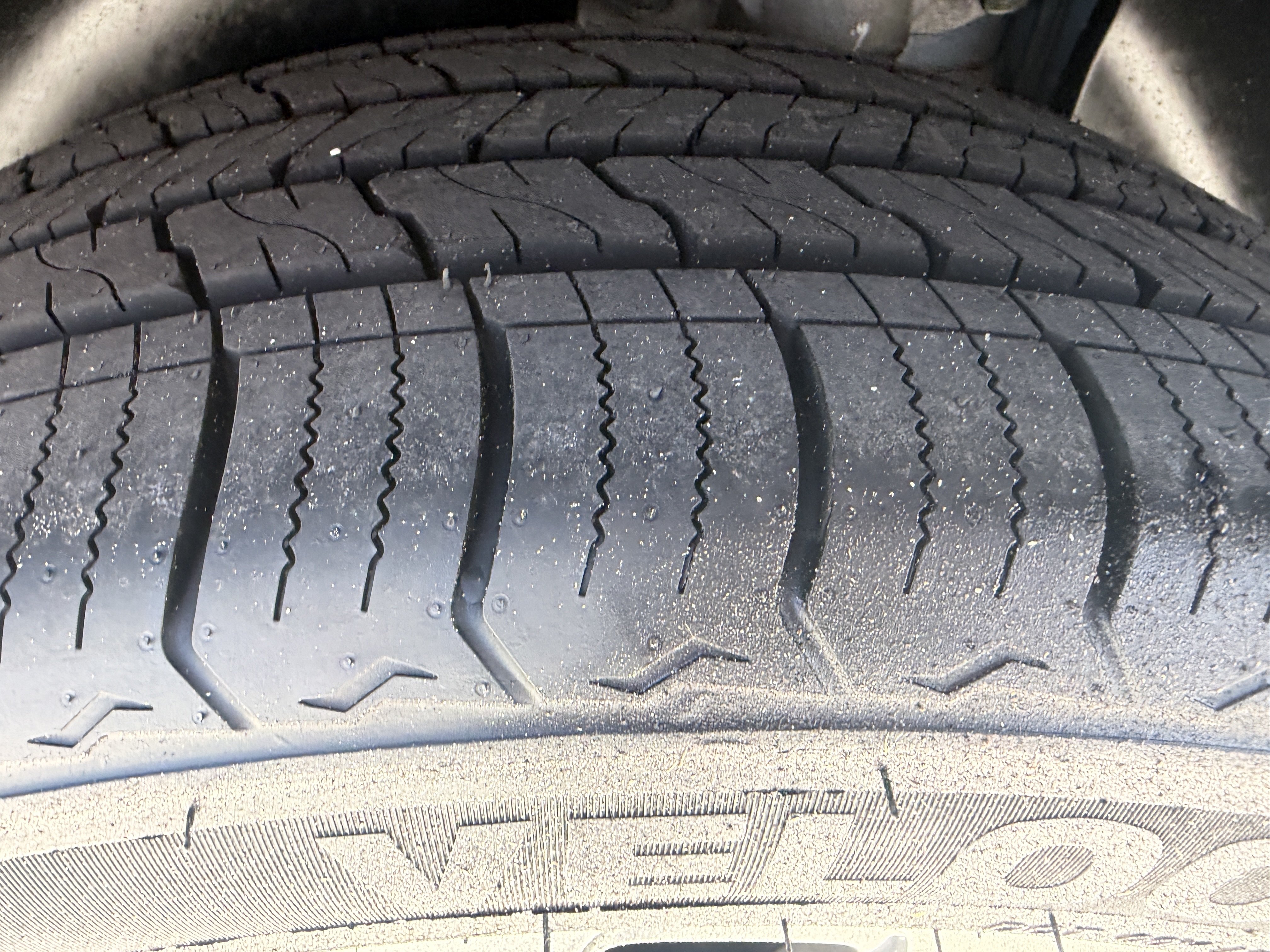 Certified 2021 Kia Telluride EX w/ EX Premium Package FWD image 37