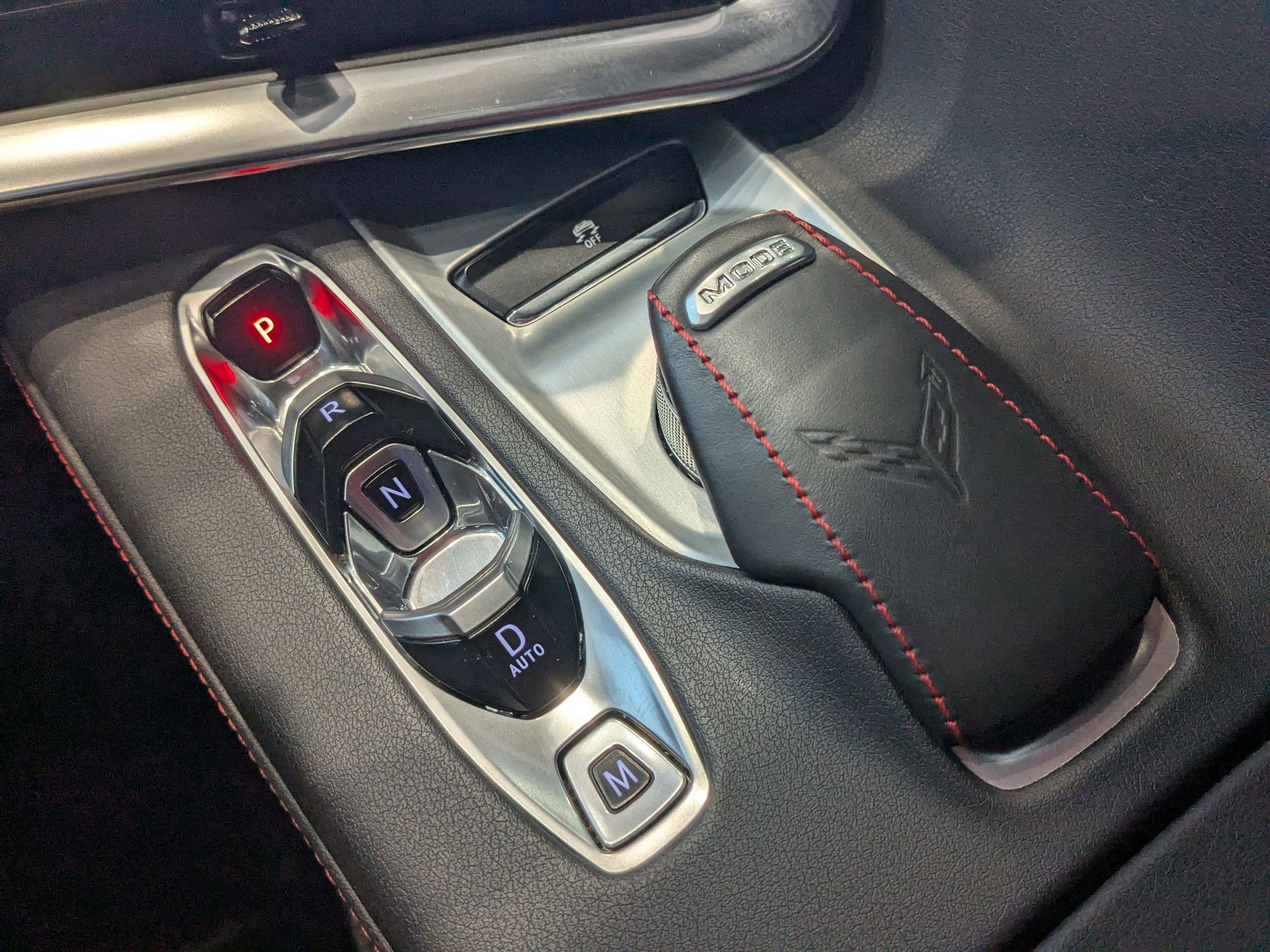 Used 2022 Chevrolet Corvette Stingray Coupe w/ 1LT image 25