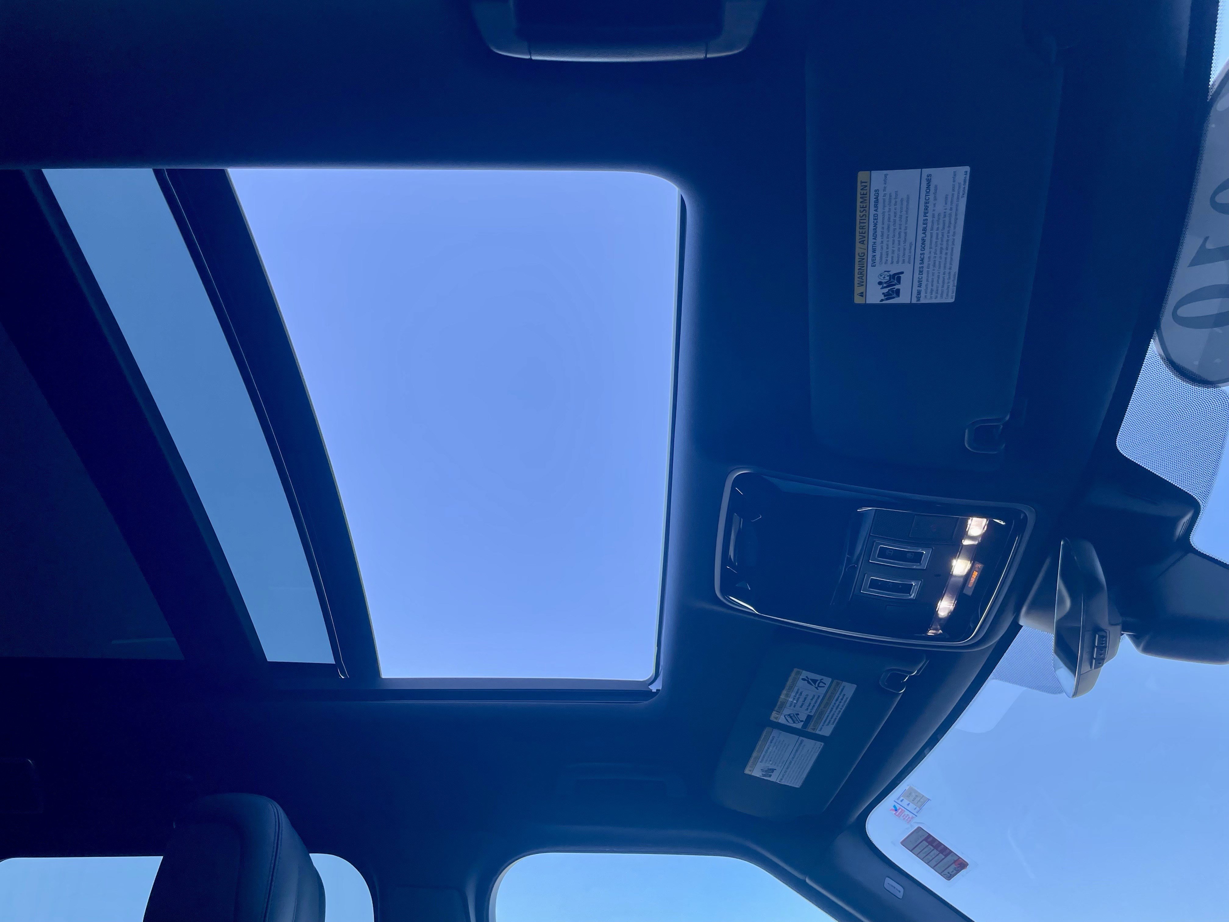 Used 2019 Land Rover Range Rover Sport HSE AWD/4WD image 17