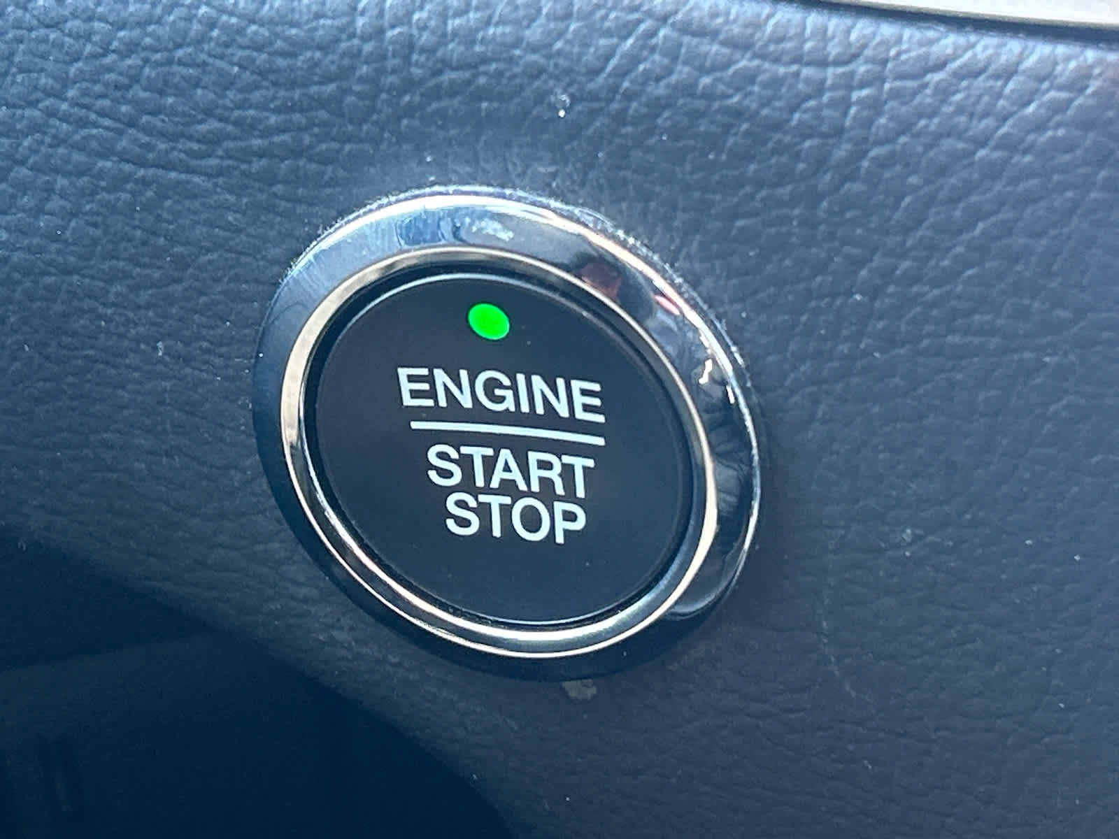 Used 2023 Ford Edge SEL image 24