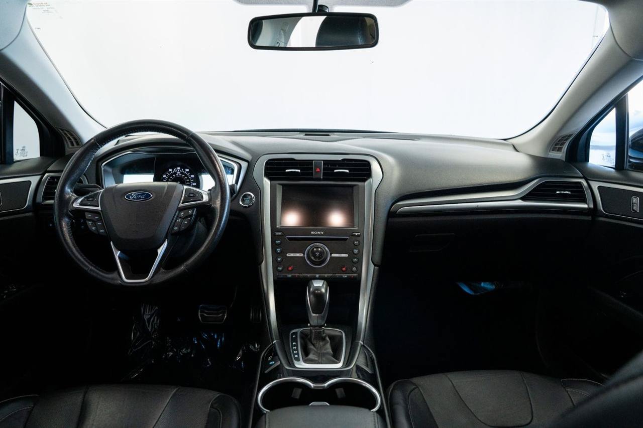 Used 2016 Ford Fusion Titanium FWD image 11