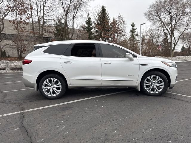 Used 2018 Buick Enclave Avenir image 4
