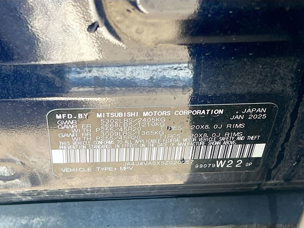 Used 2025 Mitsubishi Outlander SE image 35