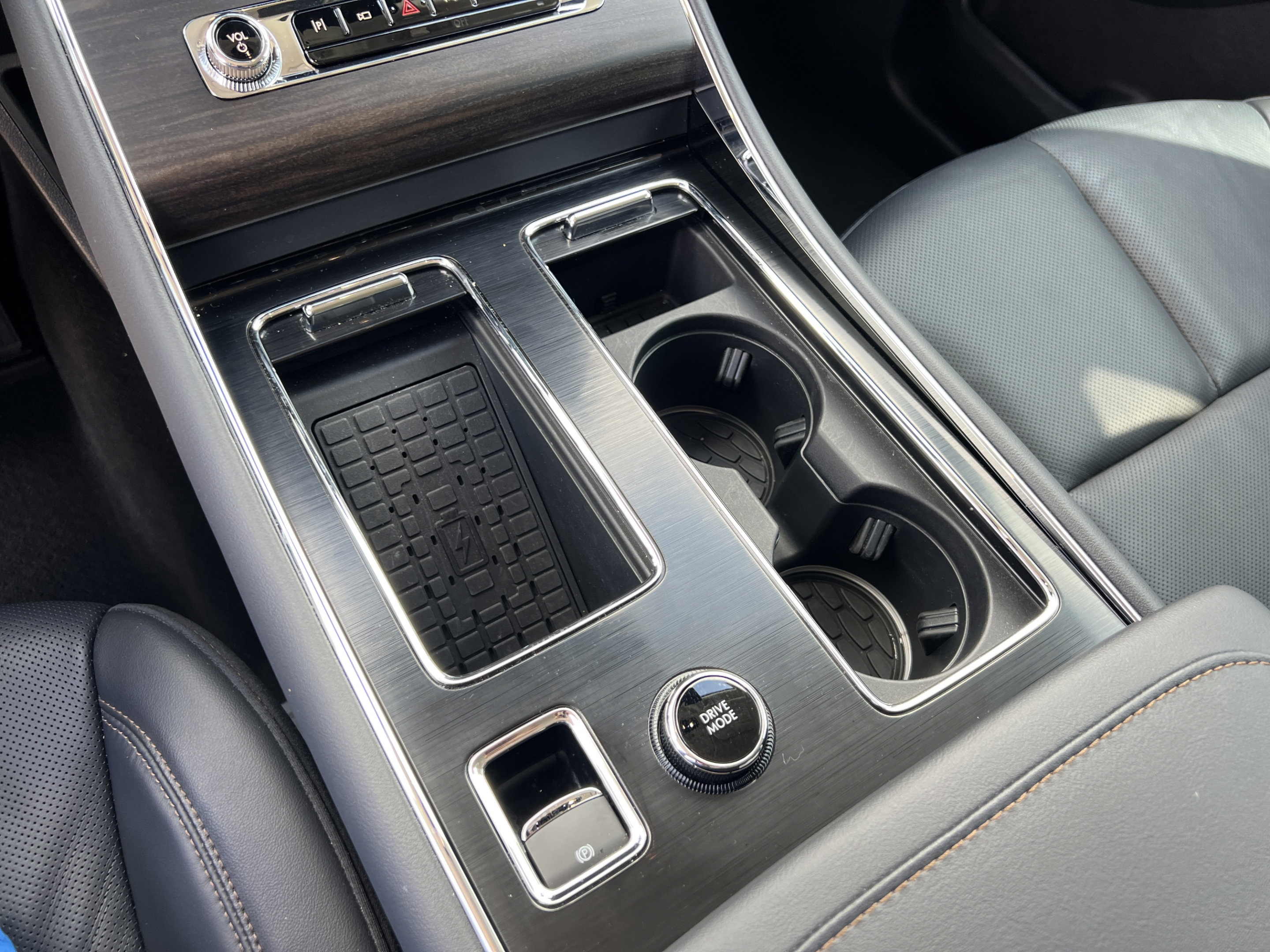 New 2026 Lincoln Aviator Reserve w/ Jet Appearance Package RWD image 20