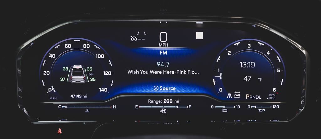 Used 2022 Chevrolet Silverado 1500 LT image 10