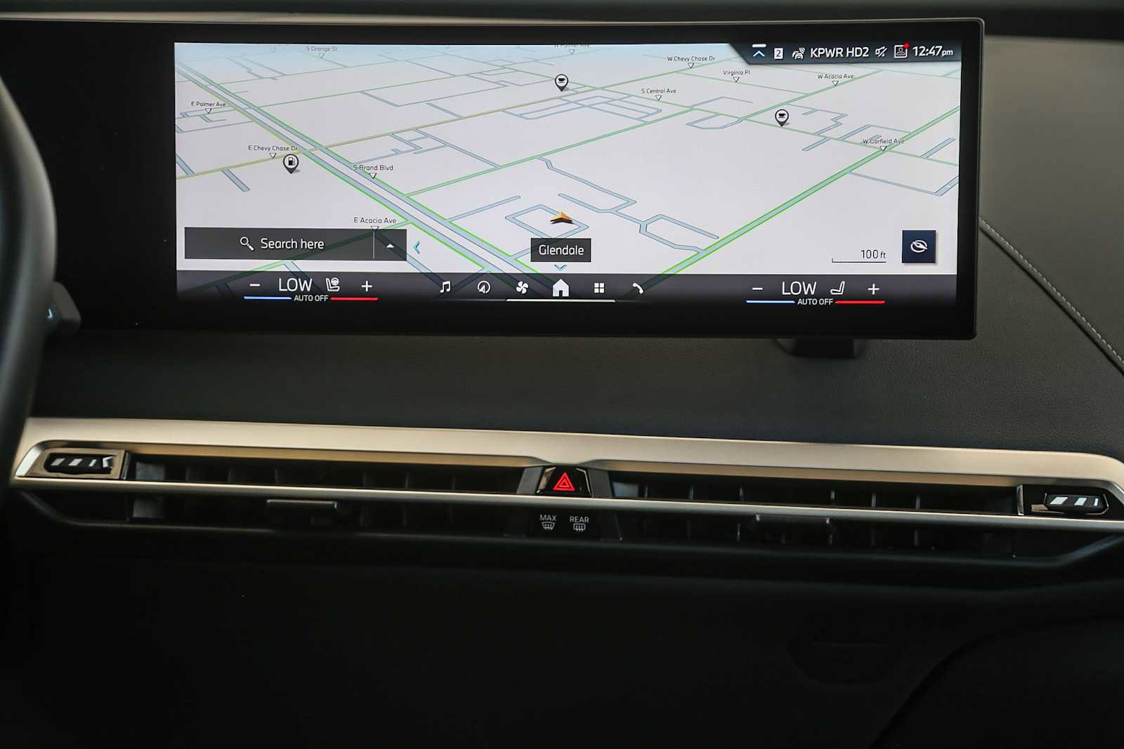 Used 2025 BMW iX xDrive50 image 10