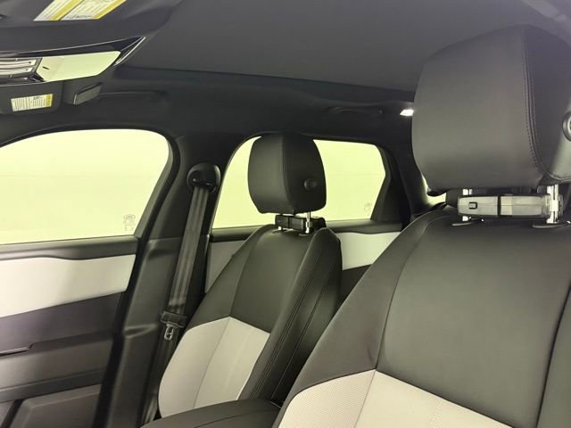 New 2026 Land Rover Range Rover Velar Dynamic SE image 7