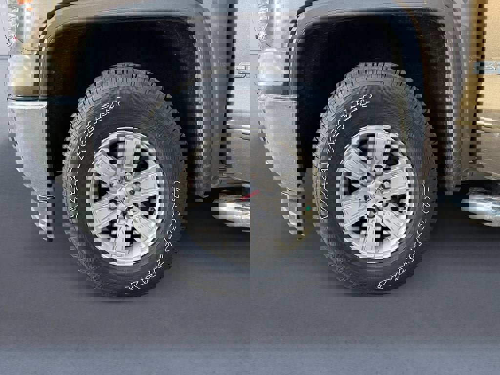 Used 2015 GMC Sierra 1500 SLE w/ SLE Value Package image 14