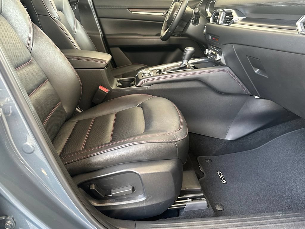 Used 2025 MAZDA CX-5 Carbon Edition AWD/4WD image 39