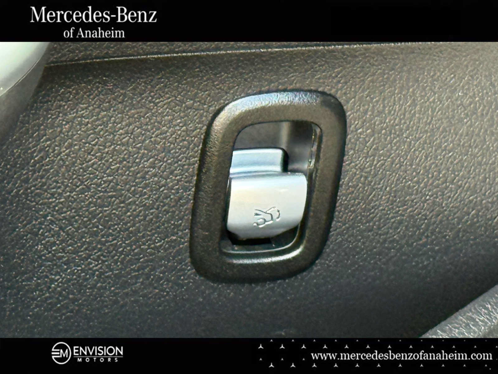 Used 2023 Mercedes-Benz C 300 Sedan image 22