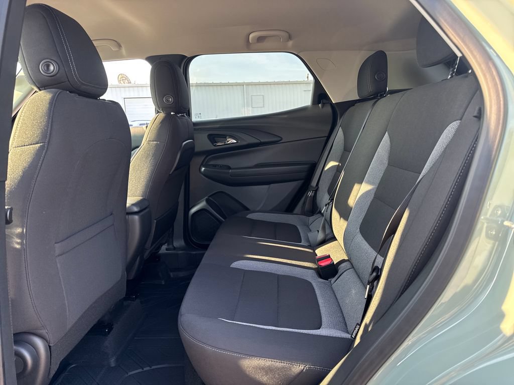 Used 2026 Chevrolet TrailBlazer LT w/ Midnight Edition FWD image 13