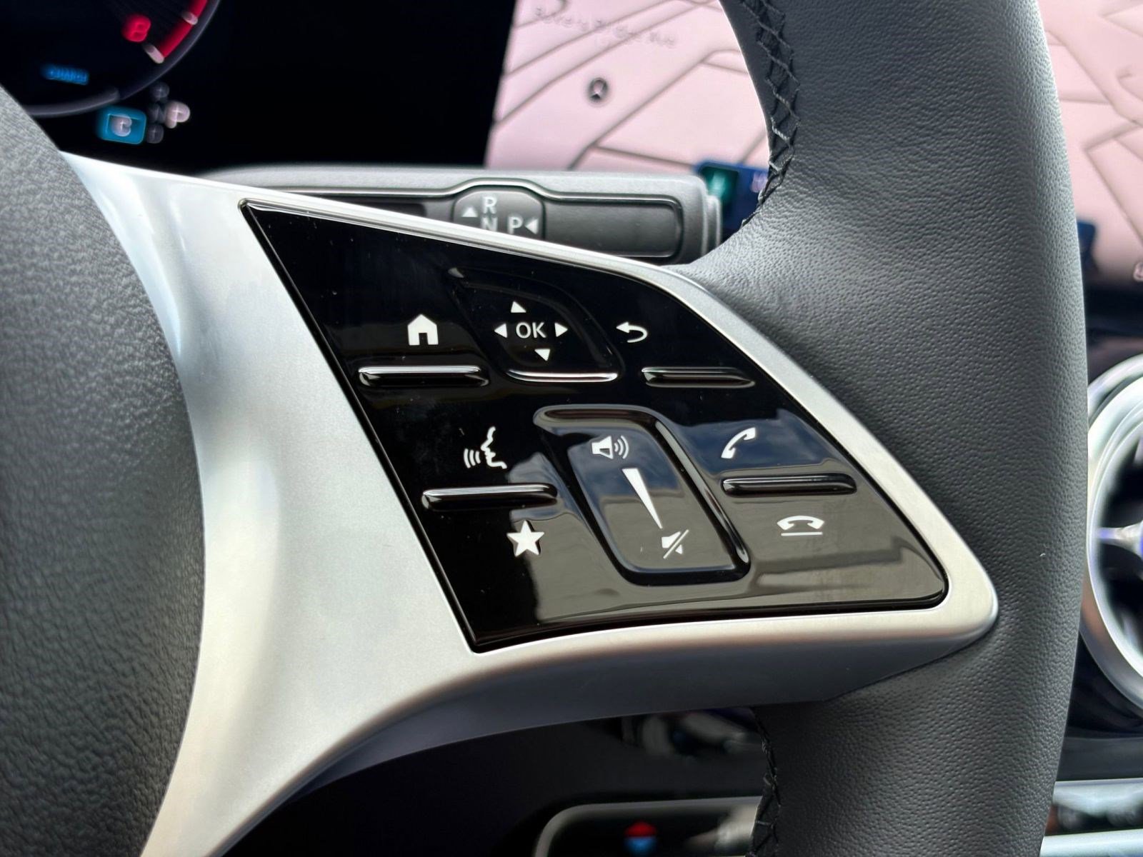 New 2026 Mercedes-Benz GLB 250 4MATIC image 28