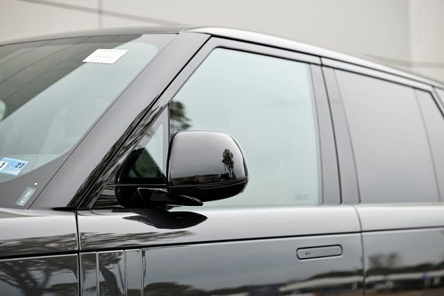 New 2026 Land Rover Range Rover SE image 4