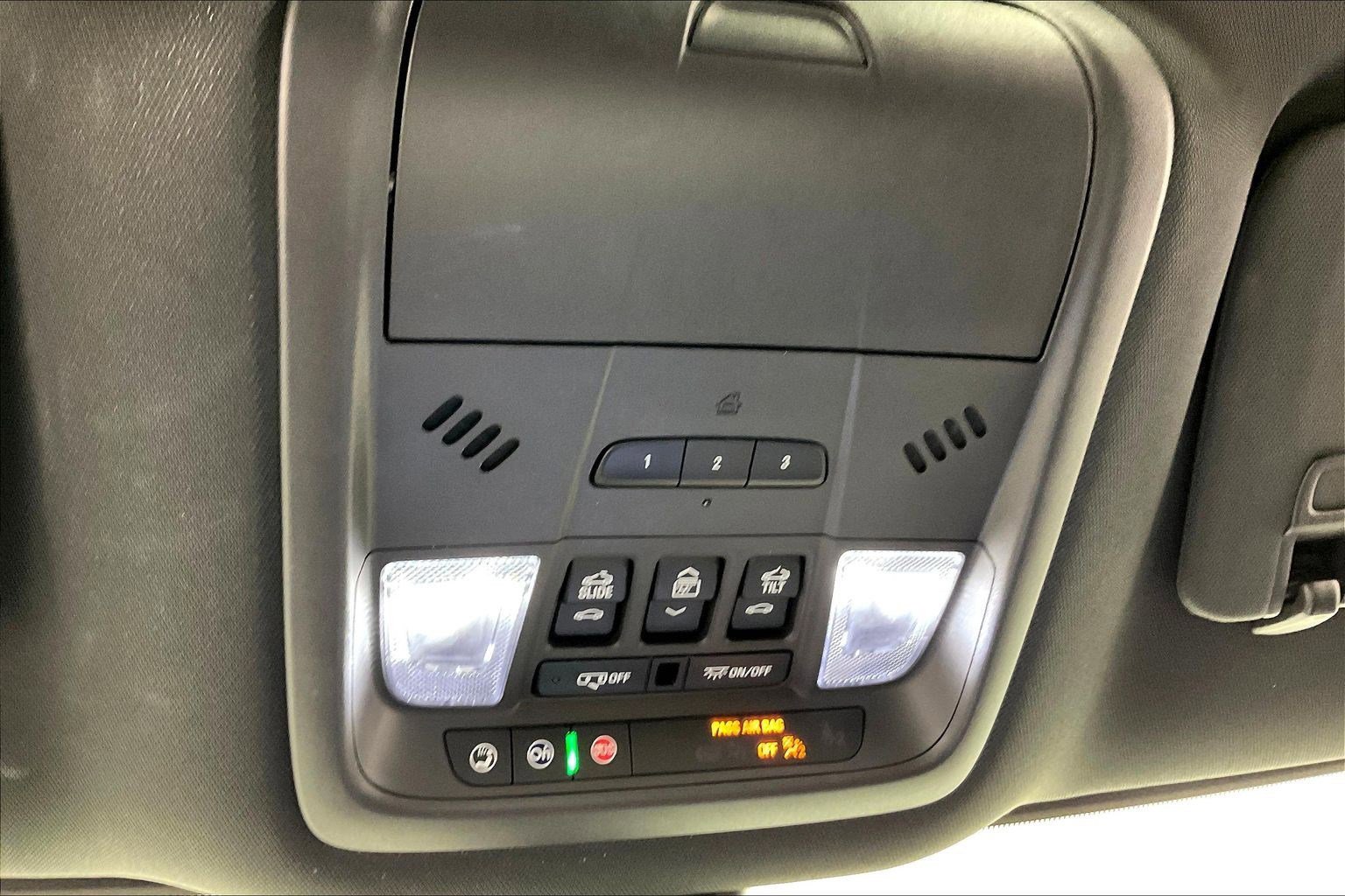 Used 2023 Buick Enclave Avenir image 37