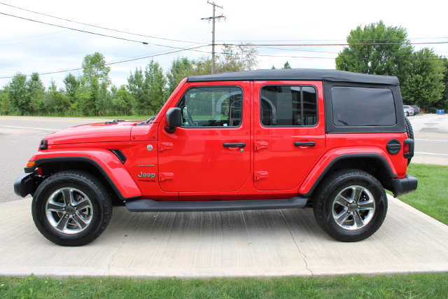 Used 2022 Jeep Wrangler Unlimited Sahara AWD/4WD image 27
