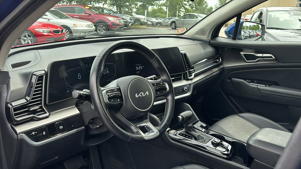 Used 2023 Kia Sportage EX image 23