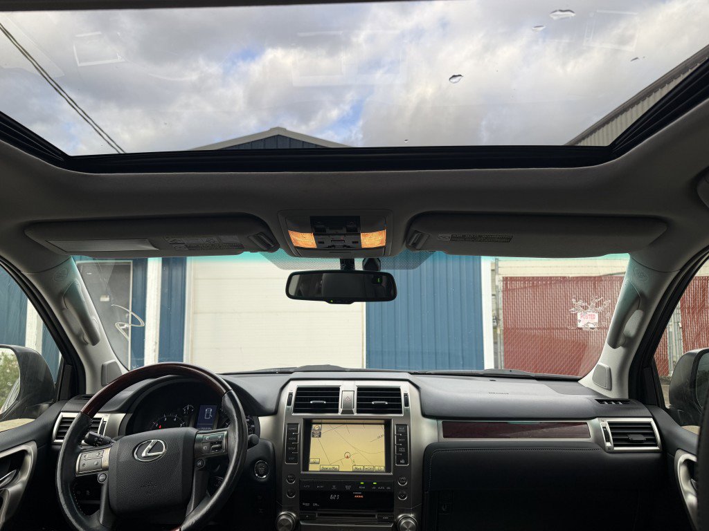 Used 2010 Lexus GX 460 Premium AWD/4WD image 27