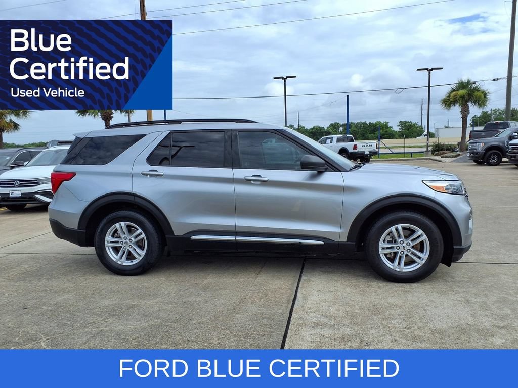 Certified 2024 Ford Explorer XLT w/ Equipment Group 202A RWD image 8