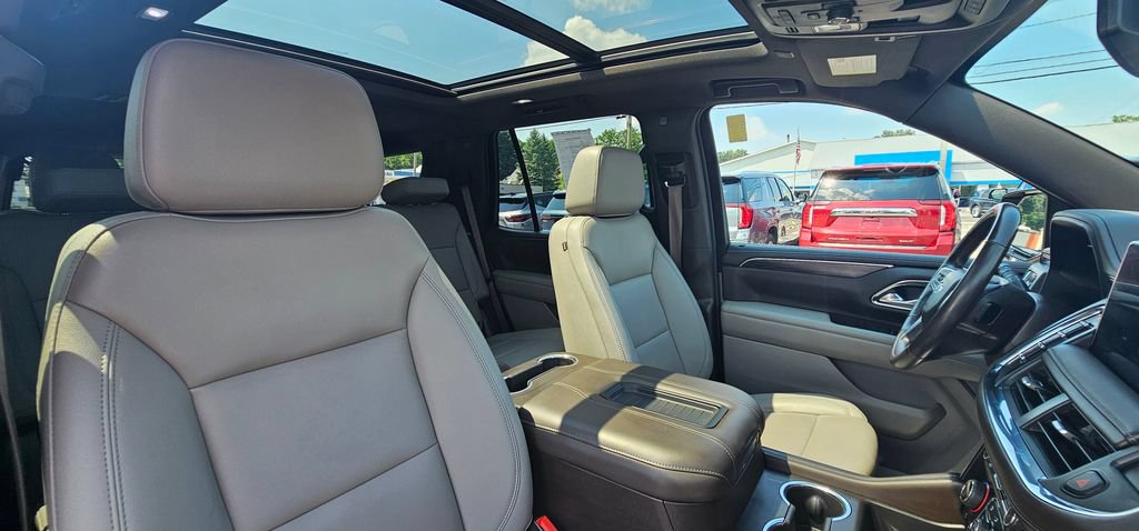 Certified 2022 Chevrolet Tahoe Z71 w/ Luxury Package AWD/4WD image 25