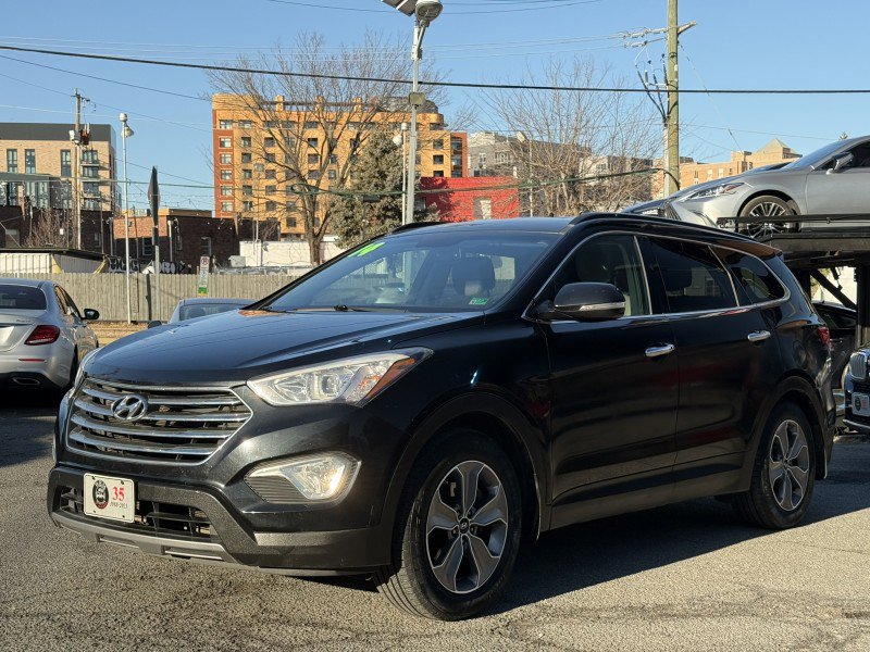 Used 2014 Hyundai Santa Fe GLS image 3