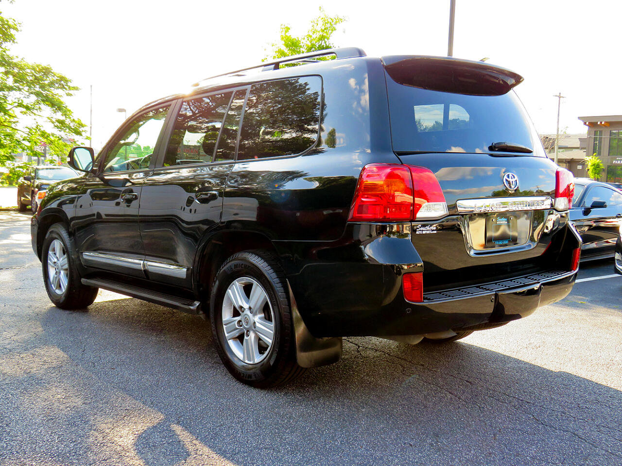 Used 2015 Toyota Land Cruiser image 9