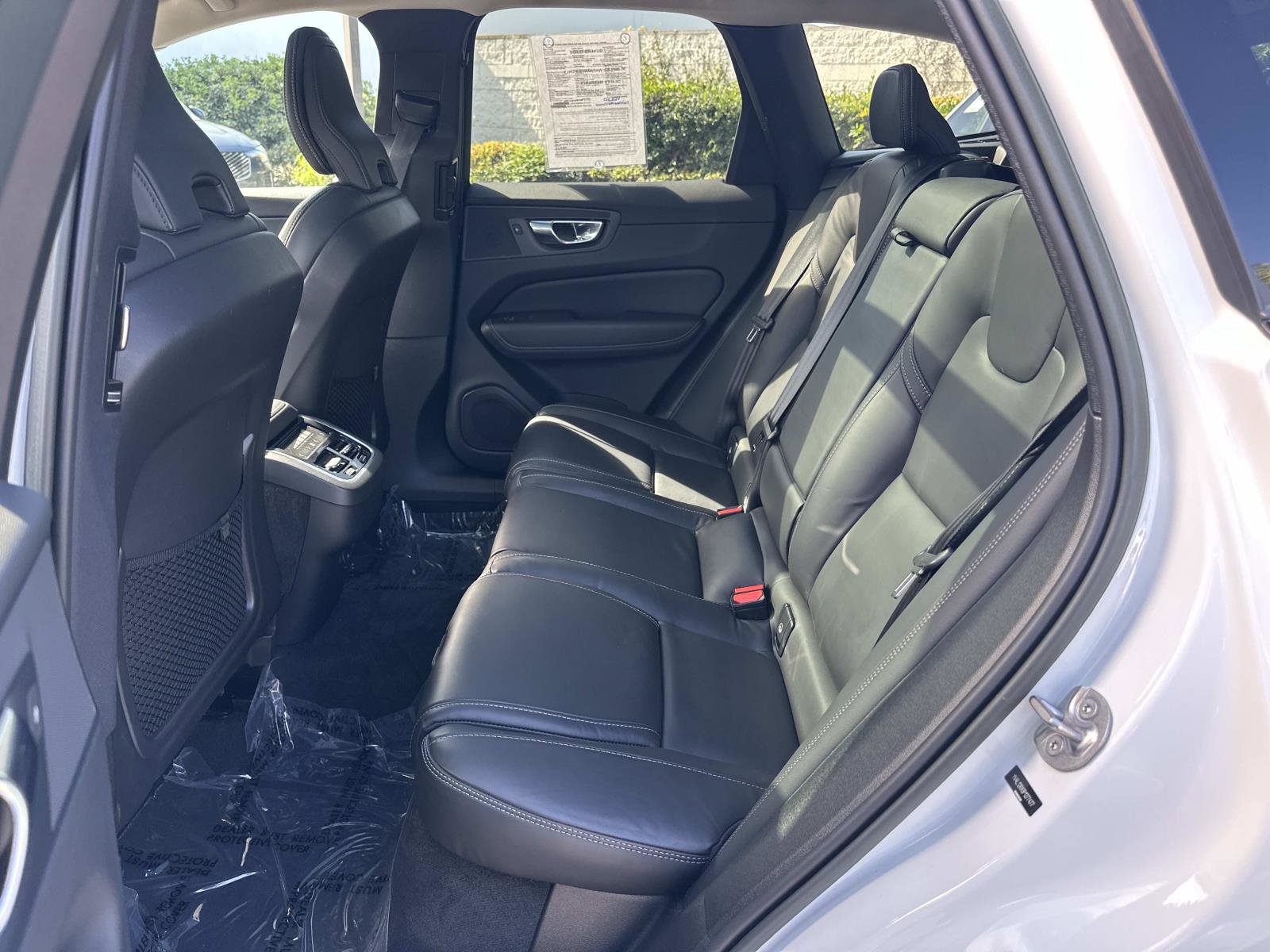 Certified 2023 Volvo XC60 B5 Ultimate image 21