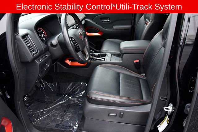 Used 2023 Nissan Frontier PRO-4X w/ Pro-4X Premium Package image 15