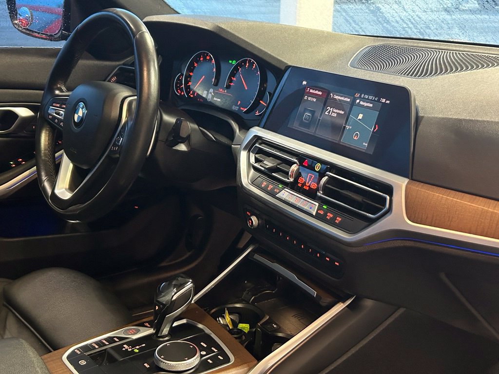 Used 2020 BMW 330i Sedan w/ Convenience Package RWD image 26