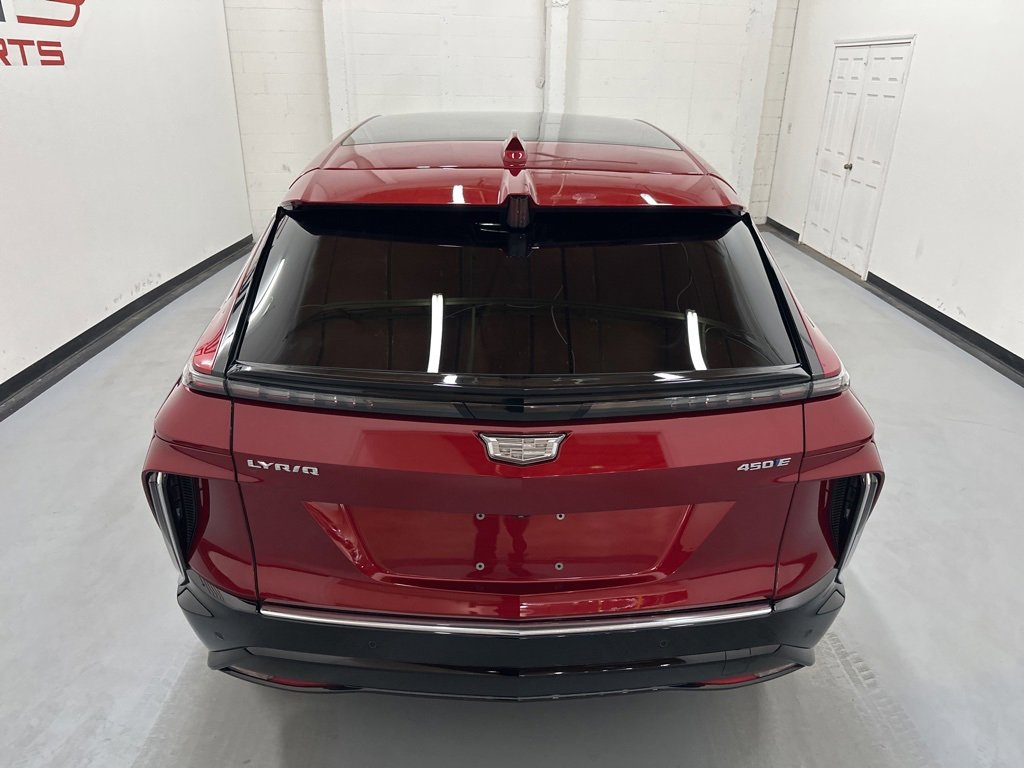 Used 2024 Cadillac Lyriq Luxury w/ LPO, Floor Liner Package image 12