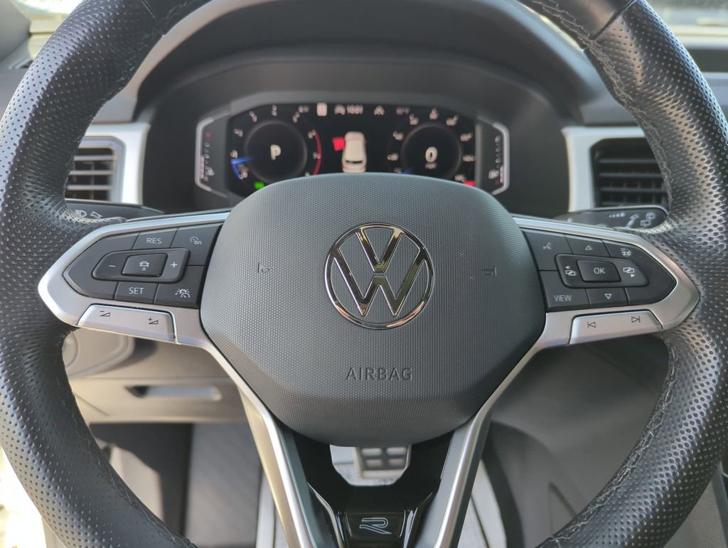 Used 2022 Volkswagen Atlas Cross Sport SEL Premium R-Line AWD/4WD image 39