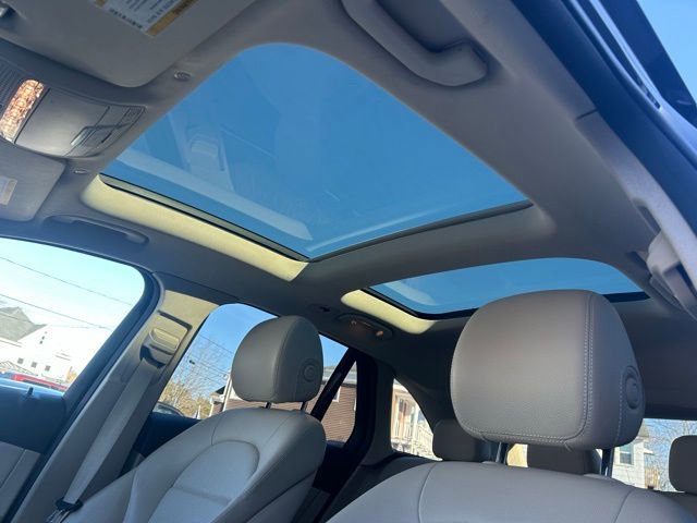 Used 2020 Mercedes-Benz GLC 300 4MATIC image 18