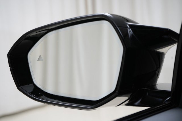 Used 2025 BMW M5 w/ Executive Package image 23