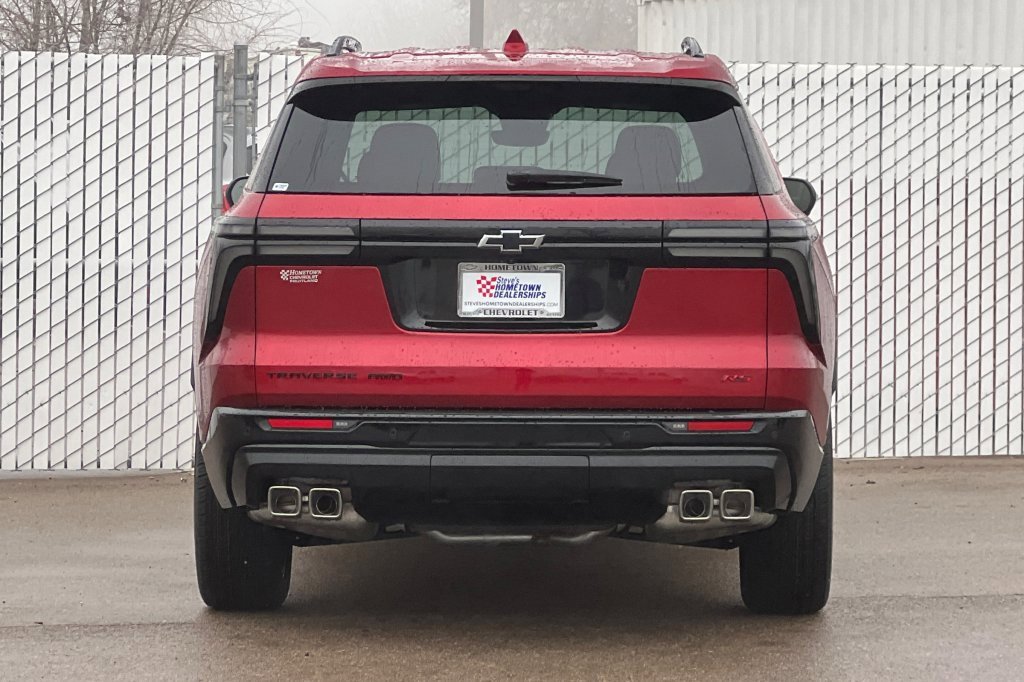 New 2026 Chevrolet Traverse RS image 5
