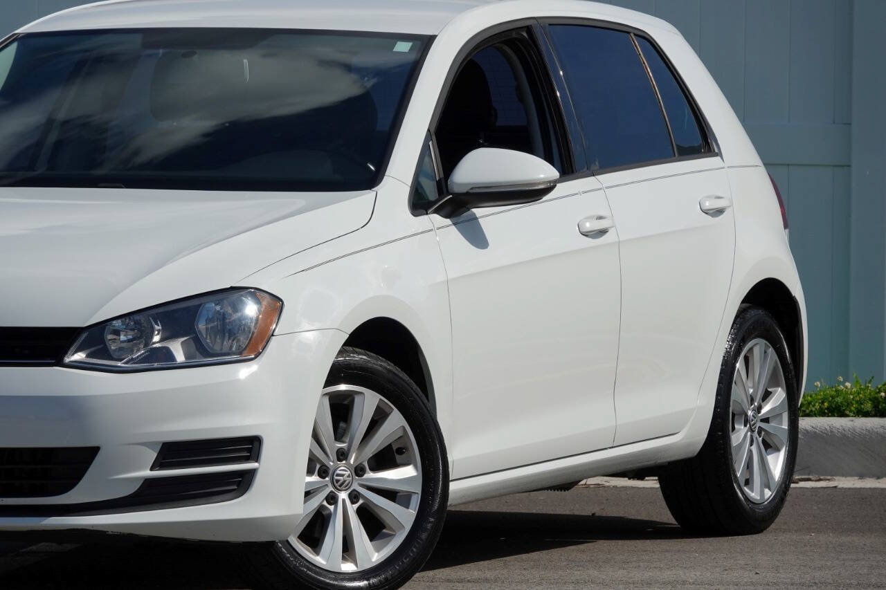 Used 2015 Volkswagen Golf TDI S FWD image 3
