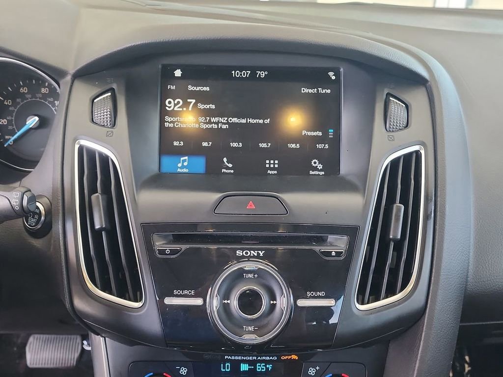 Used 2016 Ford Focus Titanium image 13