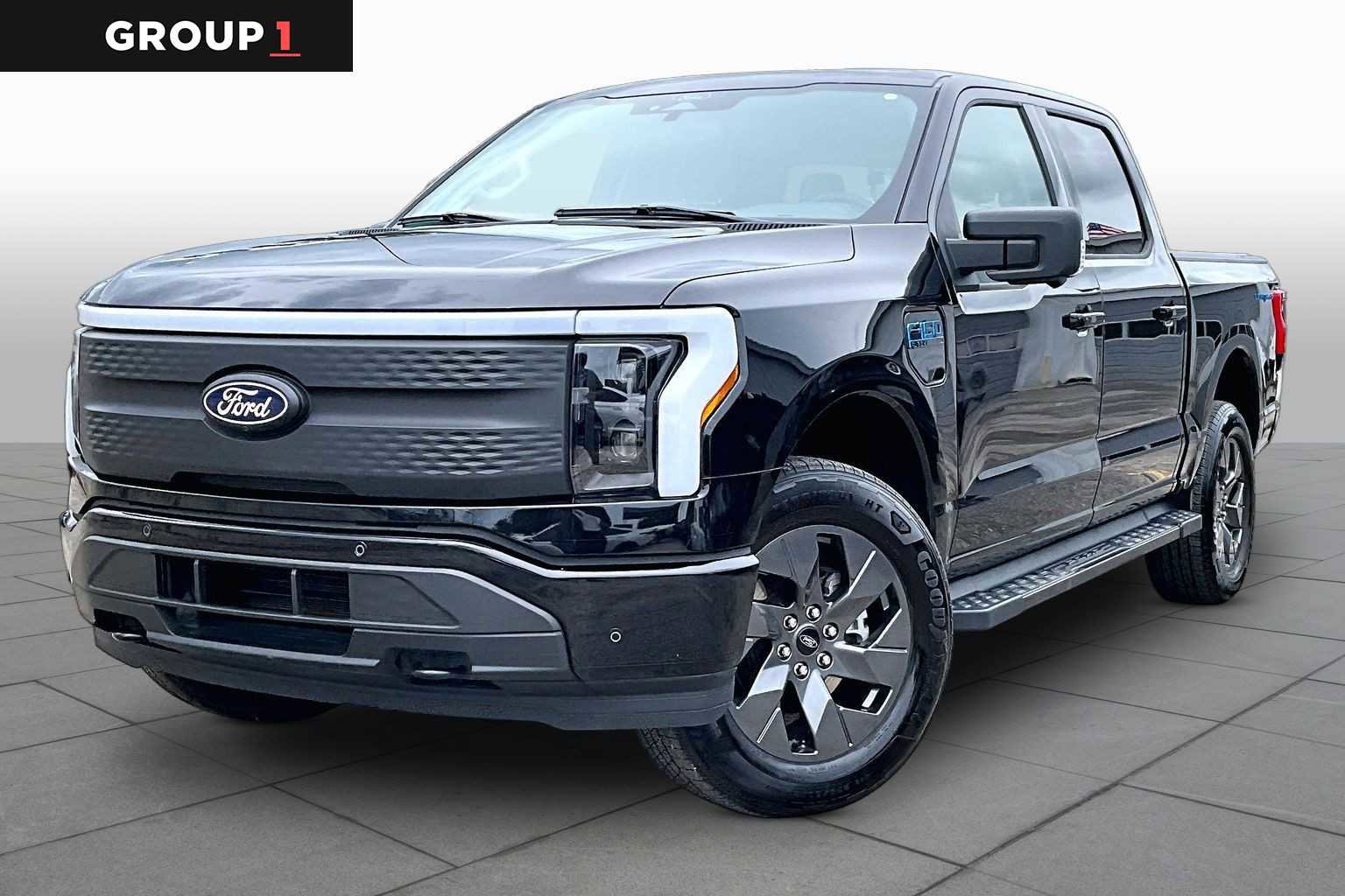 Used 2025 Ford F150 Lightning Flash AWD/4WD image 1