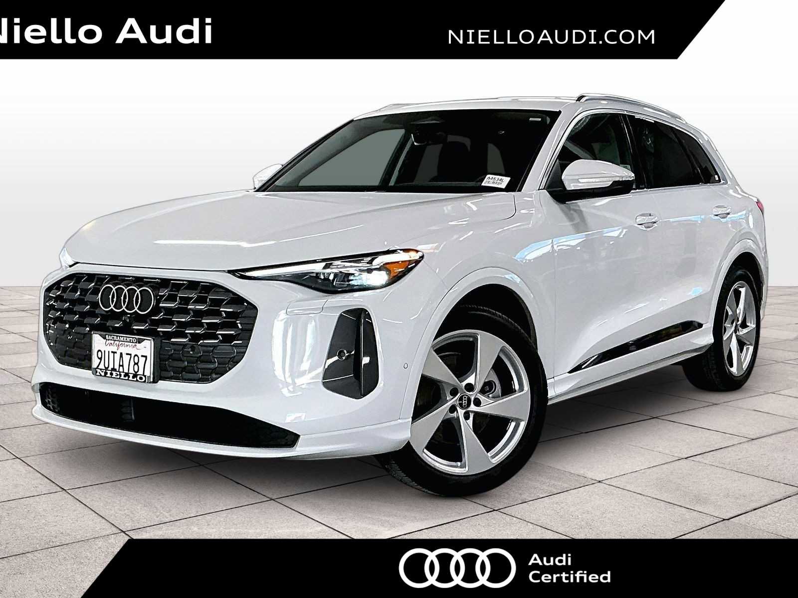 Certified 2025 Audi Q5 Prestige image 1