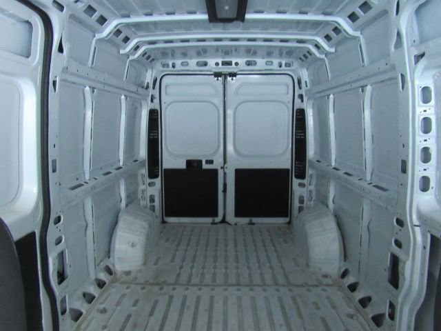 Used 2025 RAM ProMaster 2500 w/ Convenience Group image 7
