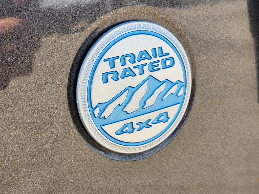 Used 2021 Jeep Wrangler Unlimited Sahara w/ Cold Weather Group AWD/4WD image 13